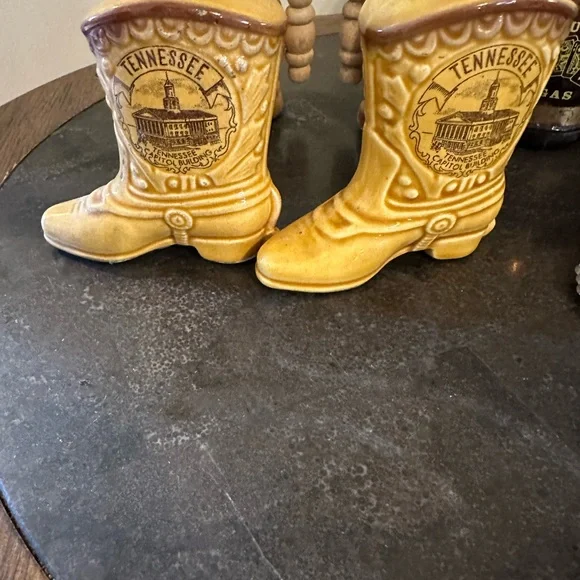 Boot Salt and Pepper Shakers - Yellow - Picture 4 of 6
